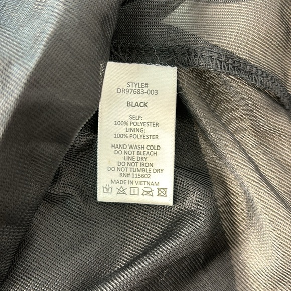 Lush Long Sleeve Twist Front Open Midrift Maxi Dress sz L - Picture 12 of 17